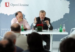 UkraineYatsenyukFoundation3